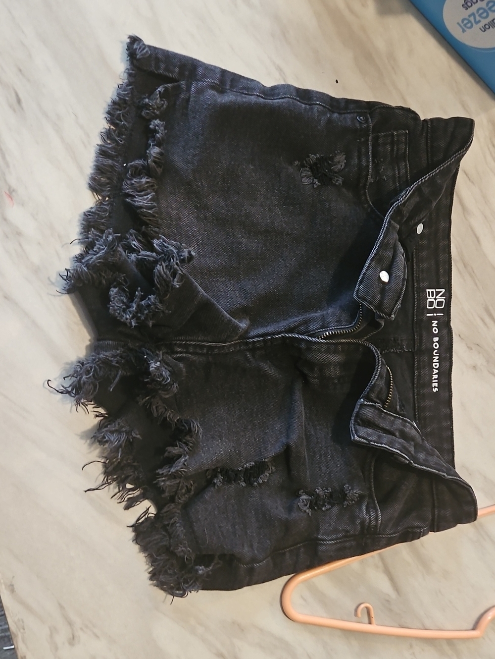 No Boundaries Black Frayed Distressed Denim Shorts